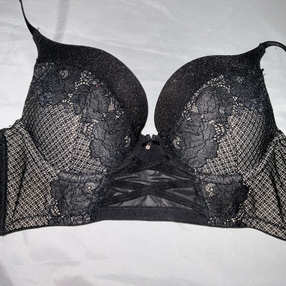 Sparkly black sexy push-up bra